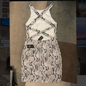 Express nwt back detail snake dress